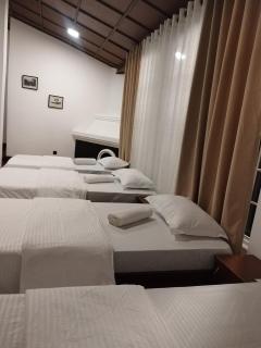 Star Gate Hostel - 1