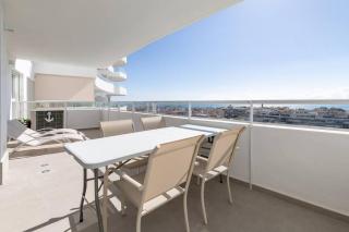 Seaview Luxury with Rooftop Pool - 6