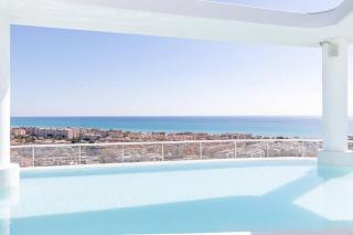 Seaview Luxury with Rooftop Pool - 3