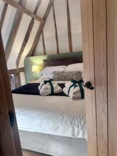 Nightjar Barn - Award Winning Barn Conversion - 8