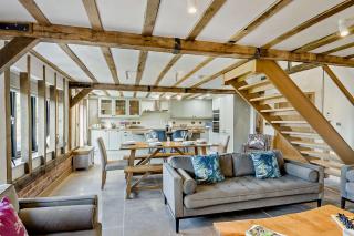 Nightjar Barn - Award Winning Barn Conversion - 4