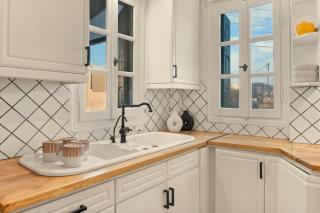 Lithi Stylish Apartments- Eco Luxury Suite - 3