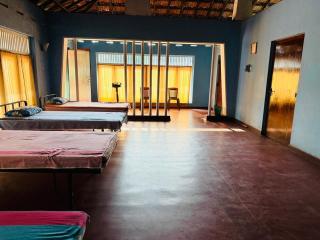 Ceylon Grand Airport Tourist Accommodation - 8