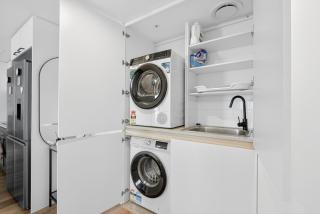 Elevated 2BR Broadwater Ocean Views - 1