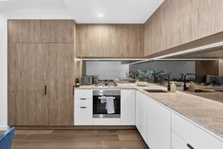 Rooftop Pool 2BR in the Heart of the Valley - 1