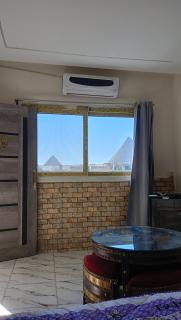 Falcon pyramids inn - 5