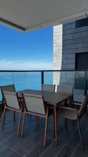 Luxury 5BR Penthouse l Sea-View Balcony l Mamad - 3