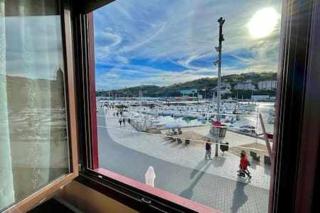 Kai Etxea , el mismo puerto de Bermeo - 5