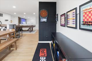 Amazing 5BR Retreat Near Downtown Indy - 8