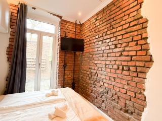 Studio Apartment Industrial Look - eigenes Bad und Küche - NEU - 5