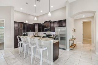 1732 Beach Parkway W - 5