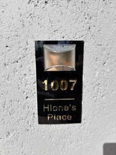Hlones place - 8