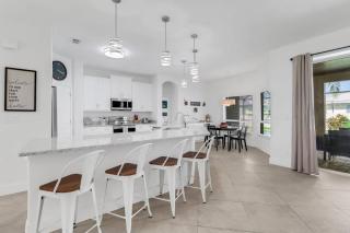4213 SW 26th Ave - 4