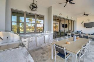 2416 SW 49th Ter - 2