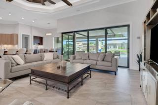 2301 SW 39th St - 3