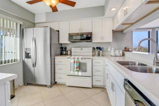 21420 Bay Village Dr 218 - 3