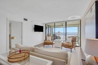 8400 Estero Blvd #202 - 6