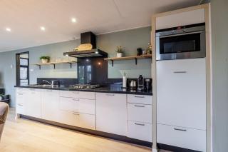 Chalet by swimming lake - 3 bedrooms and air conditioning - 3