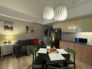 Stunning 1BR with Balcony Facing Grand Canal View - 2