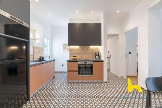 Sunlit APT with Electric Fireplace in Kallithea - 1