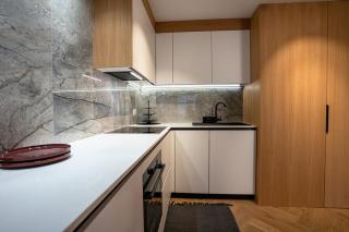 Chic Pula Escape - Designer Oasis Near the Beach - 5