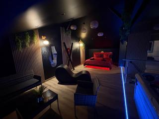 AMORE suite de luxe & spa - Laplume - 9