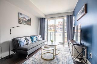 Beautiful 1Bedroom & Den Condo in the Heart of Downtown Toronto - 8