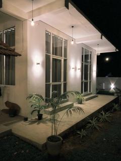 Kottamba Resort & Coworker Hostel Tangalle - 9