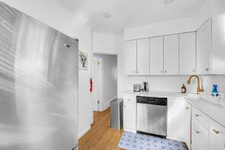 Modern 3BR Near NYC Transit and Journal Sq - 2