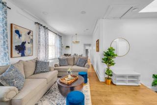 Modern 3BR Near NYC Transit and Journal Sq - 0