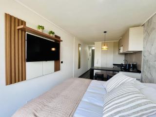 Vibrant Nunoa Apartment - Pool & Free Parking - 4