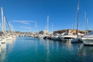 Borgo castello - trekking point - 8 min Sea - AC - 8