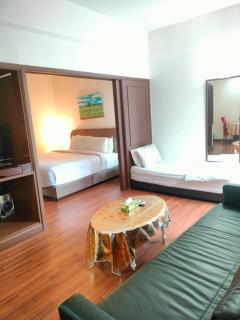 Hometown Apartments at Times Square kl - 1