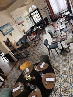 Logis Le Grand Hotel - 4