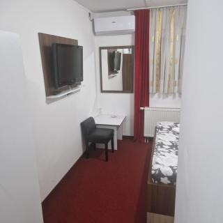 Motel Dreams - 6
