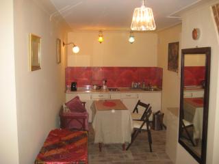 Art Apartment on Rynok Square - 3