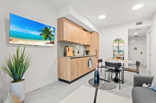 Perfect Miami Base | Location + Comfort - 2