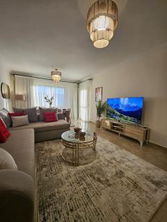 Elite 3 BR Apartment in Zayed - 3