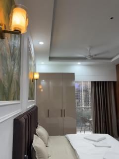 The Arlo - North Eye 649 - 1