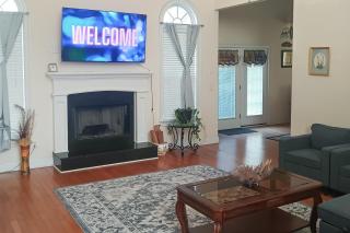 6 Mi to Southern Belle Farm Home with Patio! - 9