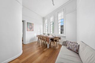 The Barkly Scene with Rooftop Retreat - 3