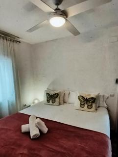 Tranquil and huge 5 bedroom family villa - 2