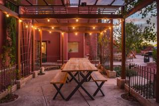 Dry Creek Sunstone 6BR Red Rock Views - 1