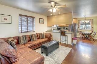 Explore the Coconino Forest! Flagstaff Cottage - 8