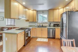 Explore the Coconino Forest! Flagstaff Cottage - 4