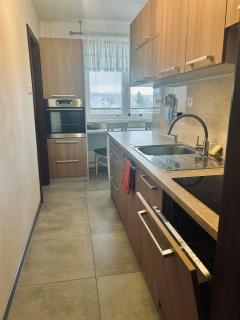 Spacious 2-bedroom apartment in Topoľčianky with parking - 5