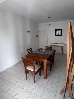 Departamento de dos dormitorios con cochera a metros de Bv Pellegrini - 4