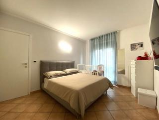 Home - 4