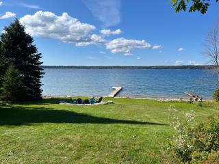 By The Bay Retreat Waterfront SUNSET View - 9