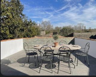 Grand logement cosy avec terrasse 900 m cure - 1